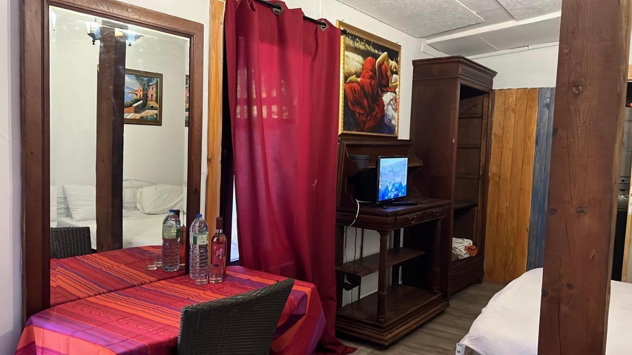 Chambres D'Hotes Sorrento Champs-Sur-Marne Exteriér fotografie